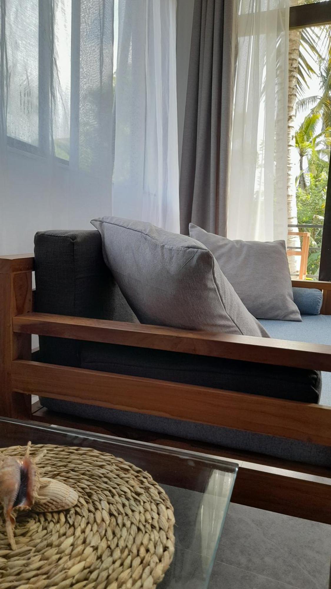 Srimany Bed & Breakfast มิริสซา ภายนอก รูปภาพ